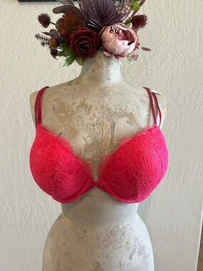 Victoria's Secret Hot Pink Lace Push-Up Bra